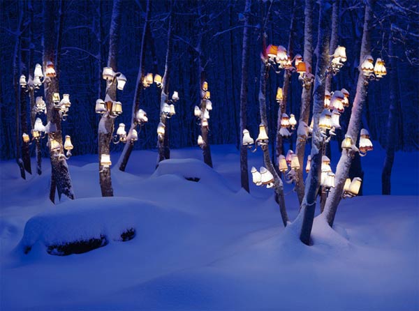 Versammlungen von Lampen und Telefonen