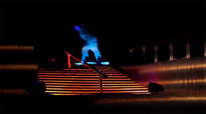 Snowboarden im Licht der LEDs