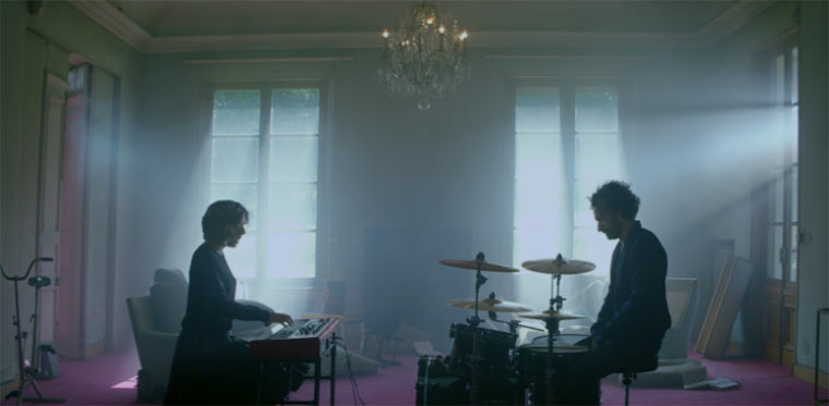 Cats On Trees – Love You Like A Love Song