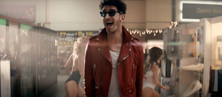 Chromeo ft. Toro y Moi – Come Alive