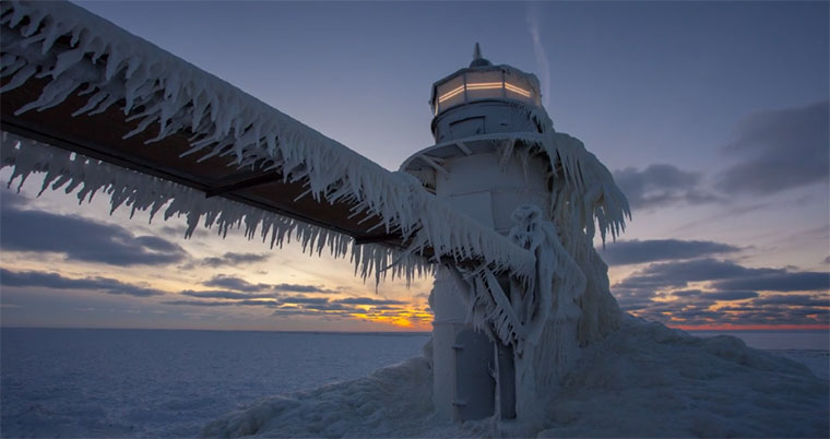 Timelapse: der vereiste Leuchtturm