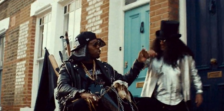 Dizzee Rascal ft. Robbie Williams – Goin‘ Crazy