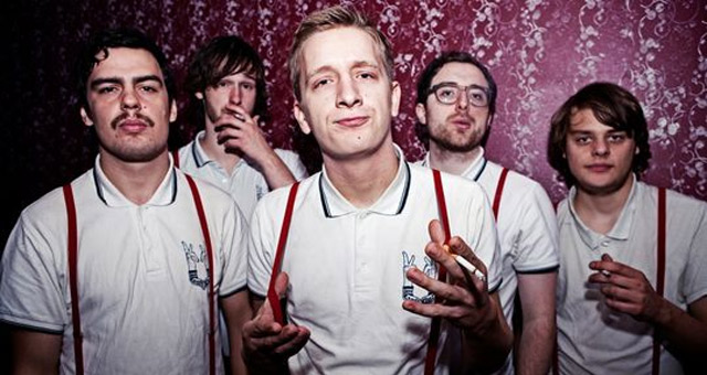 Rezension: Kraftklub – Mit K