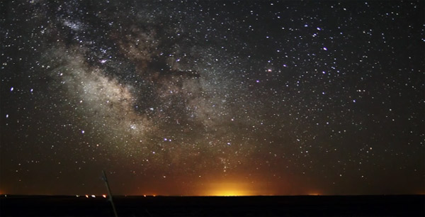 Timelapse²: Milchstraße und Erddrehung