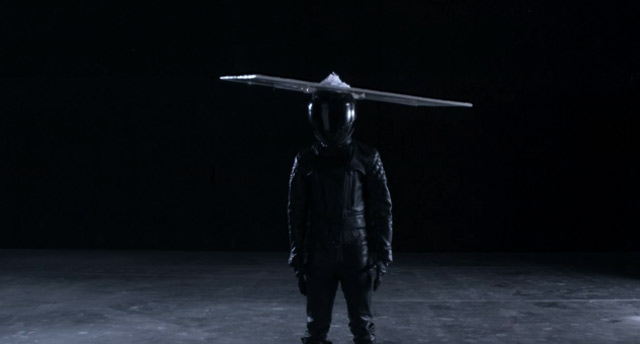 The Naked and Famous – No Way