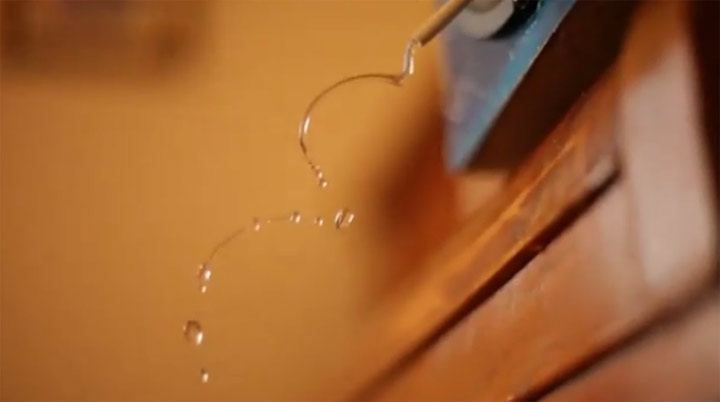 Illusion: Der eingefrorene Wasserfluss