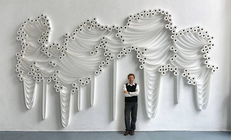 Kein Scheiß: Toilettenpapier-Kunst