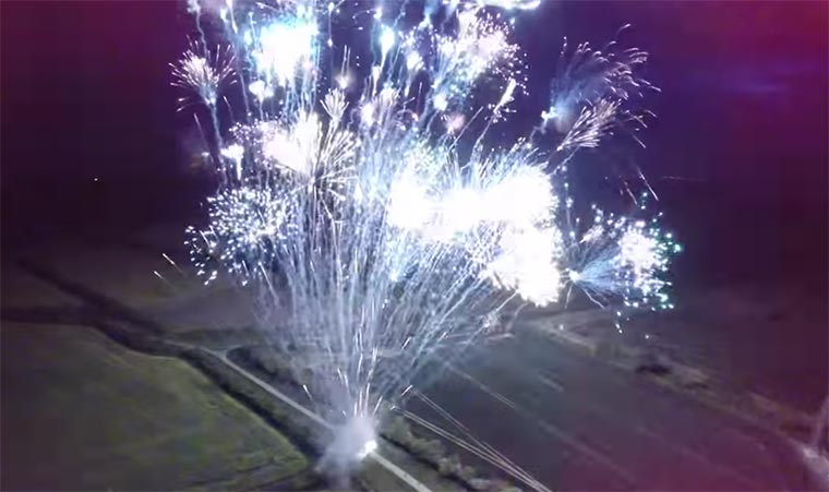 300 Raketen auf einmal zünden