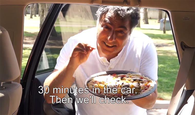 Pizza im Auto backen Pizza-in-car 