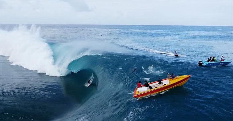 Schöner Surfen: Teahupo’o, Du Ciel