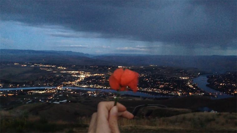 Everywhere and Nowhere Everywhere-nowhere 