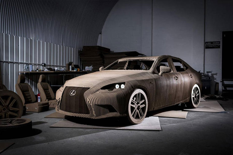 Ein Lexus aus Pappe Cardboard-Lexus_05 