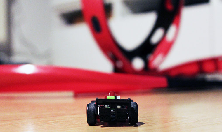 Gewinnt ultraschnelle DARDA-Rennsets!