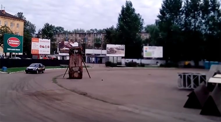 Auto-Überraschung am Morgen car-surprise 