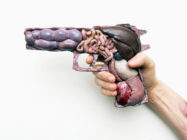 Waffen mit Innereien Anatomy-of-War_06 