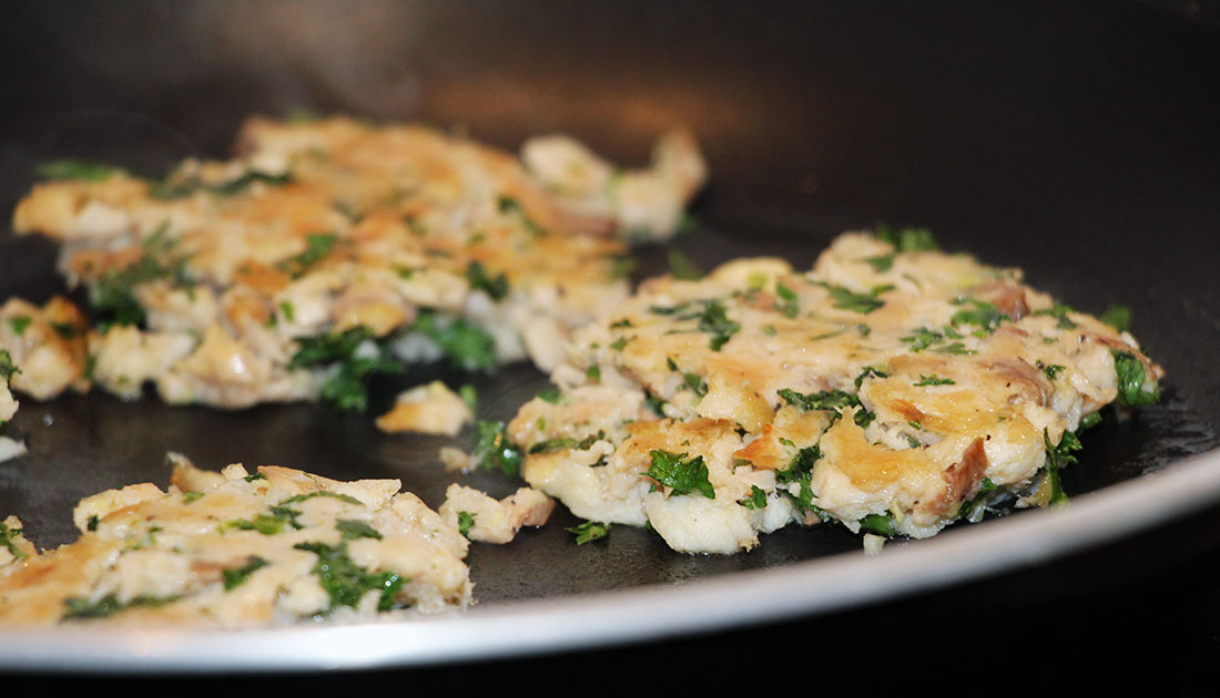 Lachsburger mit Süßkartoffel-Fritten Lachsburger_07 