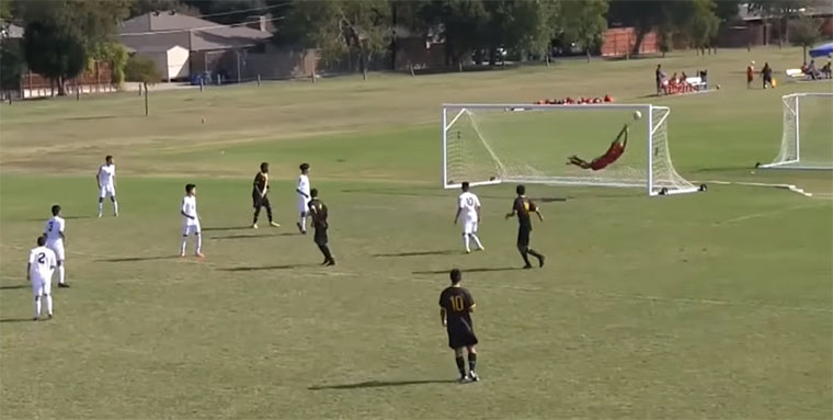 Die schönsten Tore im Amateurfußball 2015