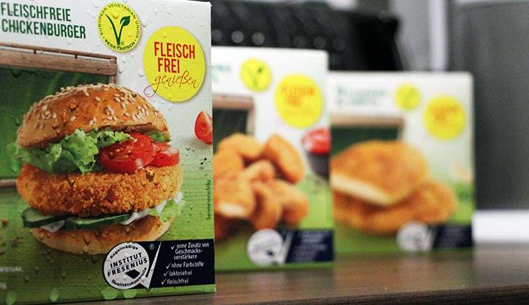 Wie wäre es mit einem Veggie-Chickenburger? Ruegenwalder-Veggie-TK_11 