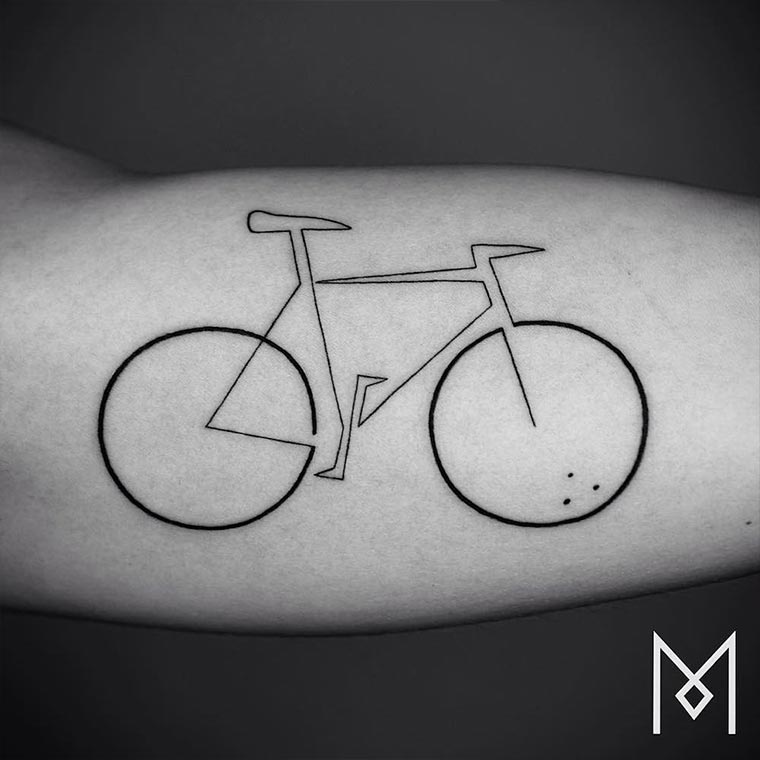 Minimalistische Tattoos aus einer Linie oneline-tattos_Mo-Gangi_05 