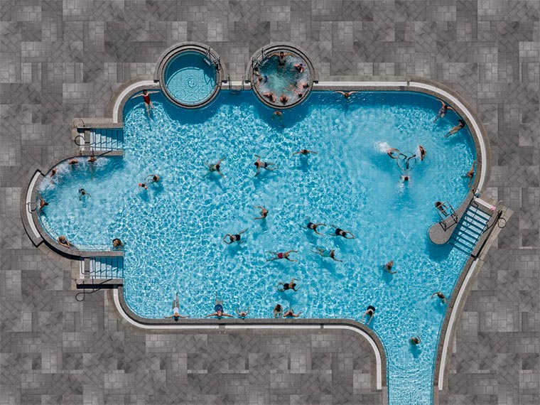 Lauter Swimming Pools aus der Vogelperspektive Pools_Stephan-Zirwes_01 