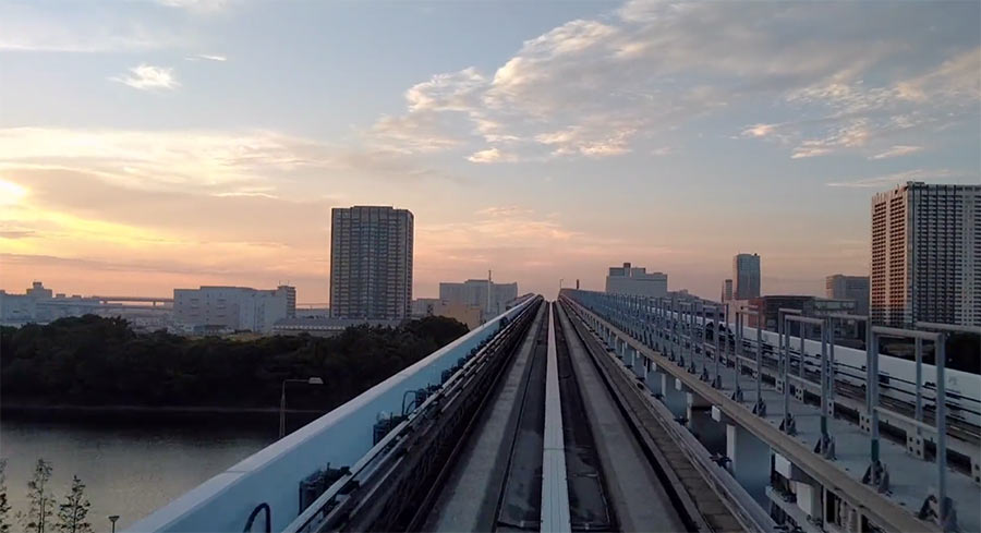 Mit dem Tokio-Zug in den Sonnenaufgang fahren Yurikamome-Sunrise 