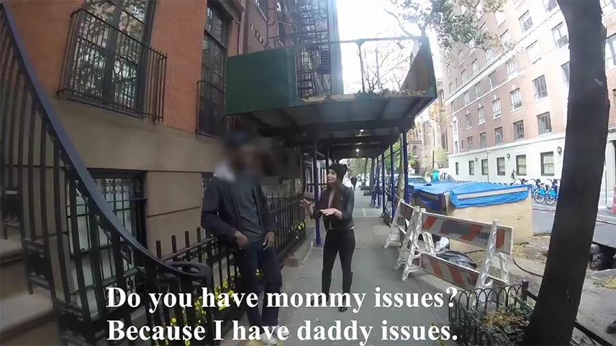 Frau läuft 10 Stunden durch Manhattan - und gibt Kontra 10-hours-manhattan-giving-responses 