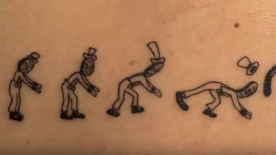 Rundum-Tattoo als Human Zoetrope