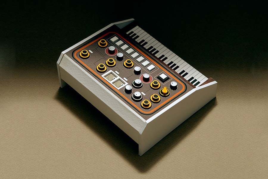 Retro-Synthesizer aus Papier