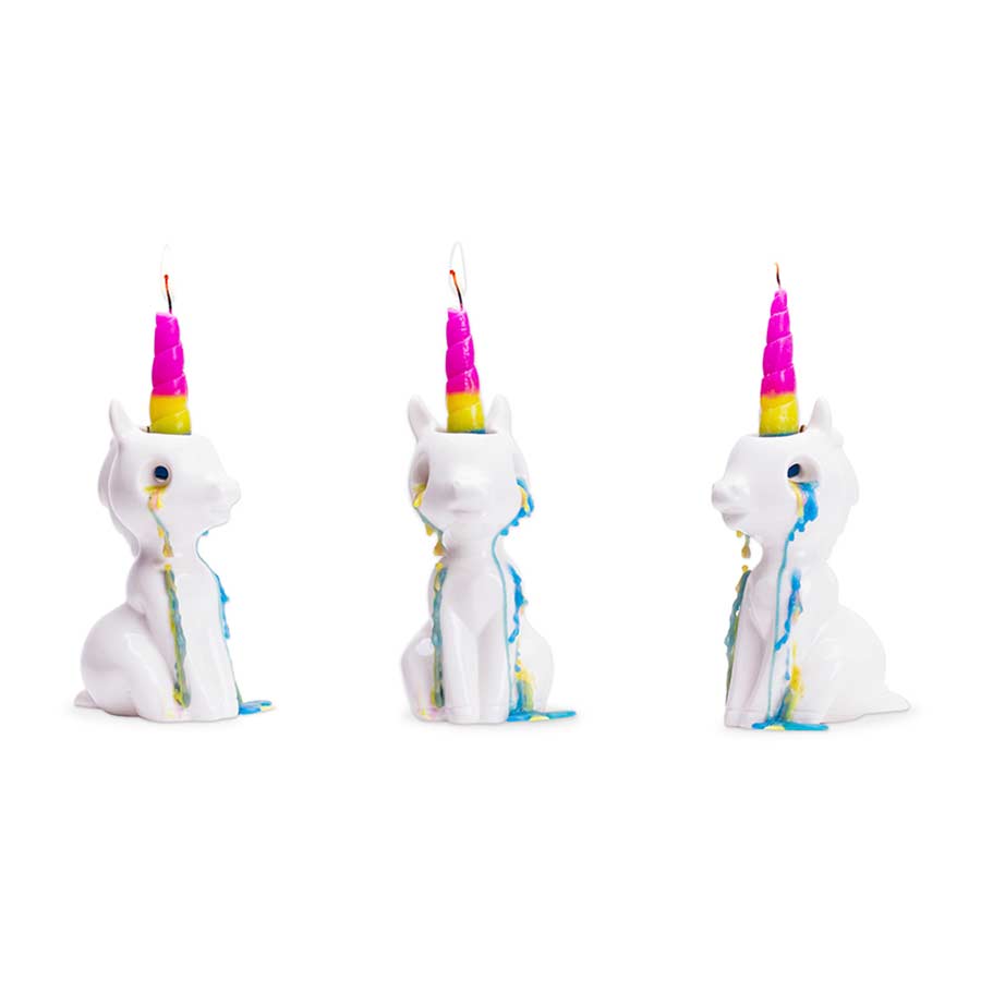 Diese Einhornkerze weint Regenbögen unicorn-candle_03 