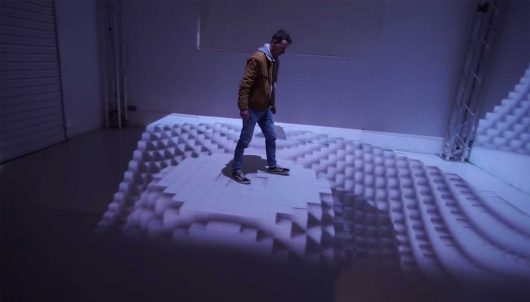 Dieser verrückte Raum reagiert auf deine Bewegungen mixed-reality-projection-mapping 