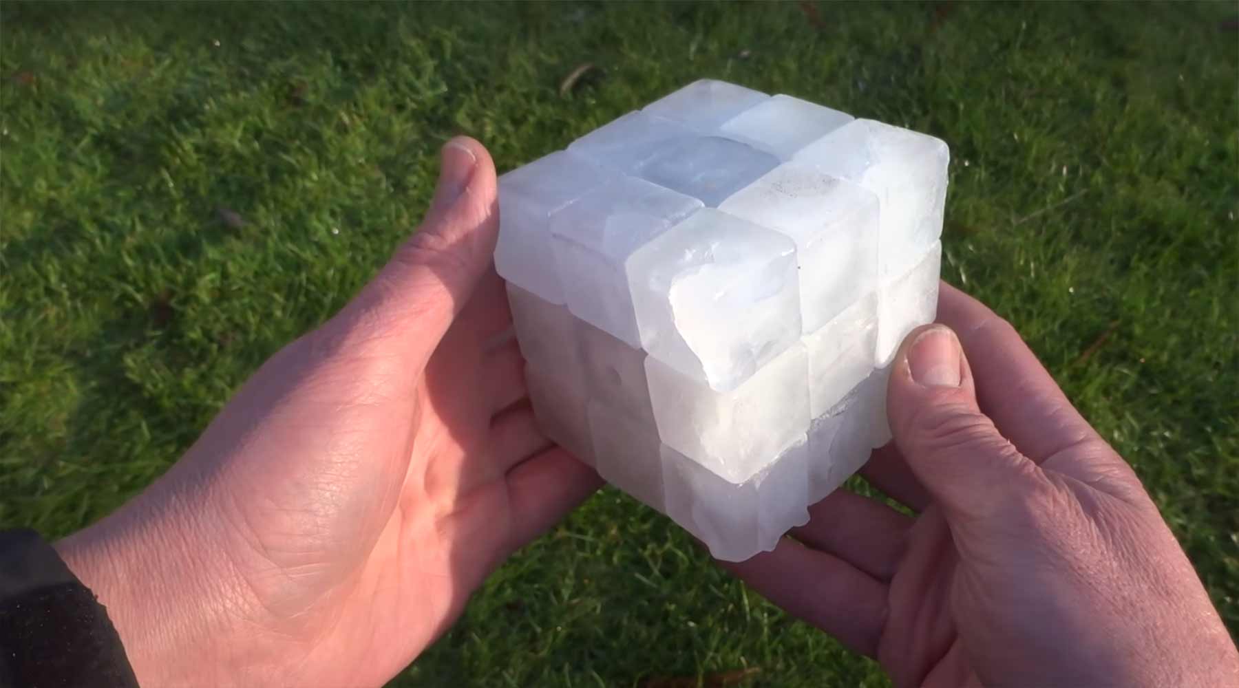 Zauberwürfel aus Eis zauberwuerfel-aus-eis-rubiks-cube 