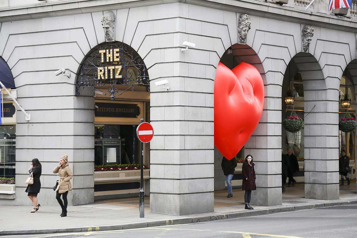 Chubby Hearts Over London