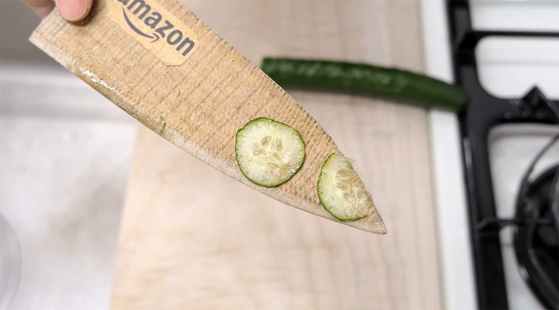 Küchenmesser aus Amazon-Kartons