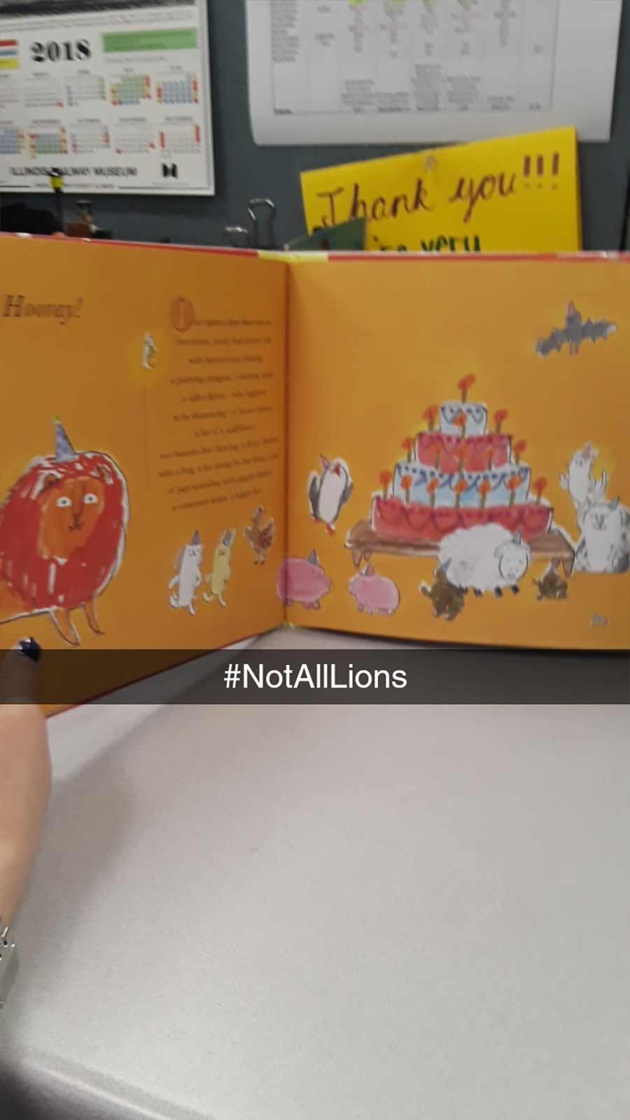 Erwachsene rezensiert Kinderbuch auf erfrischende Art A-Hungry-Lion-or-A-Dwindling-Assortment-of-Animals_14 