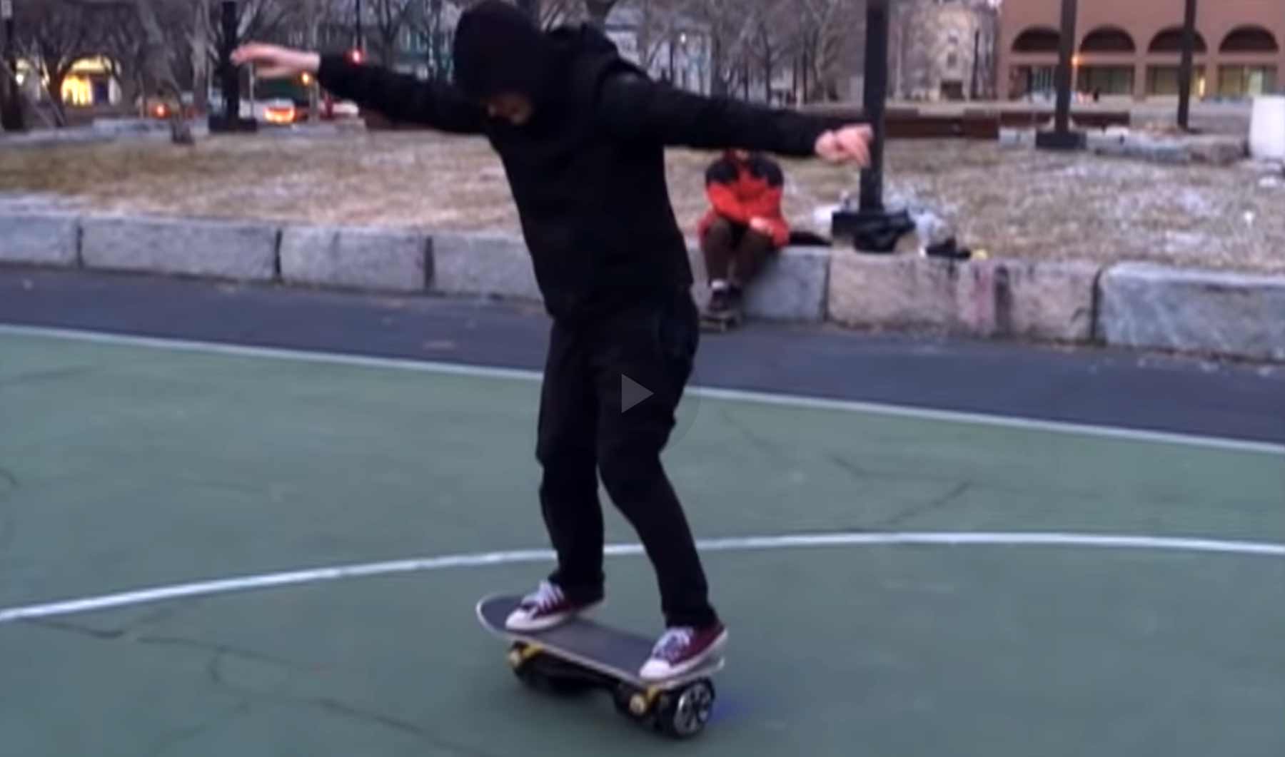 Die skurrilen Tricks von Skateboarder Matt Tomasello