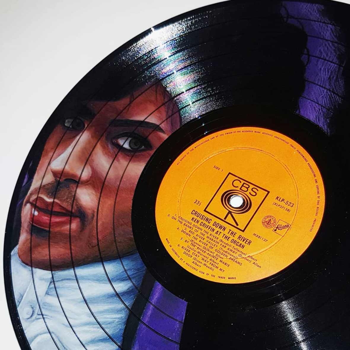 Auf Vinyl-Platten gemalte Musiker-Portraits melissa-Janes-vinyl-portraits_02 