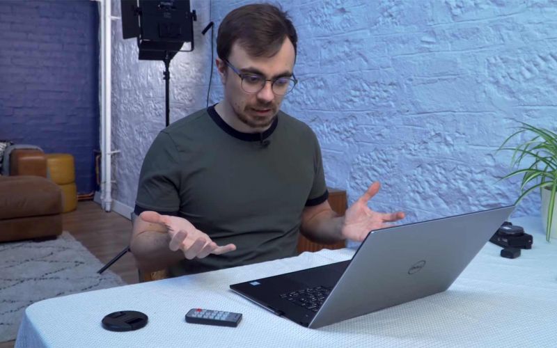 Mike Boyd lernt, ein eigenes Videospiel zu programmieren