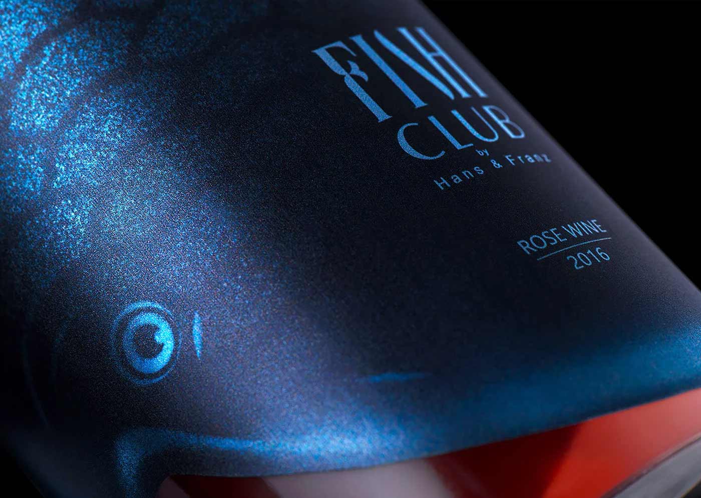 Verpackungsdesign für "Fish Club"-Weinflaschen Fish-Club-Wine-produktdesign-fischflaschen_02 