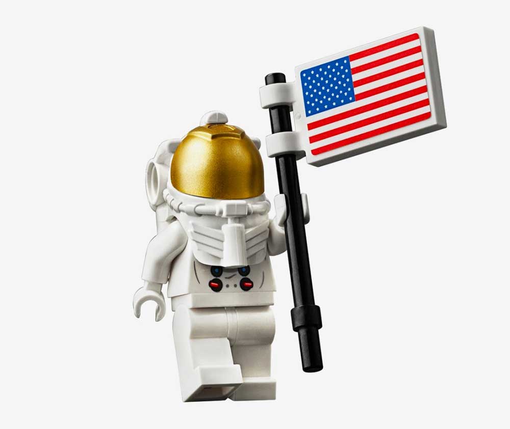 LEGO feiert 50 Jahre Mondlandung mit dem Set "NASA Apollo 11 Mondlandefähre" LEGO-Mondlandung-set_07 