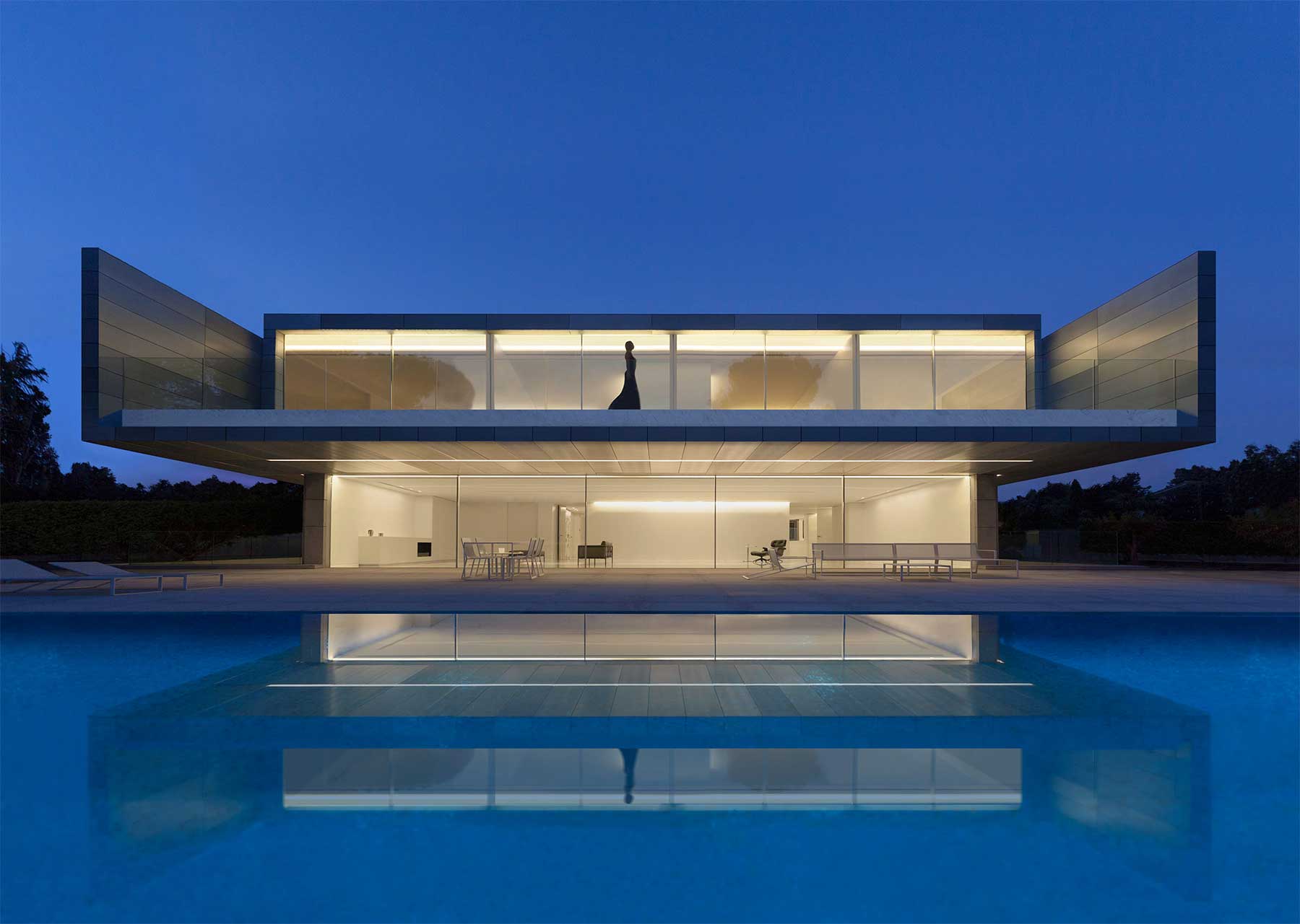 „Aluminum House“ von Fran Silvestre Arquitectos