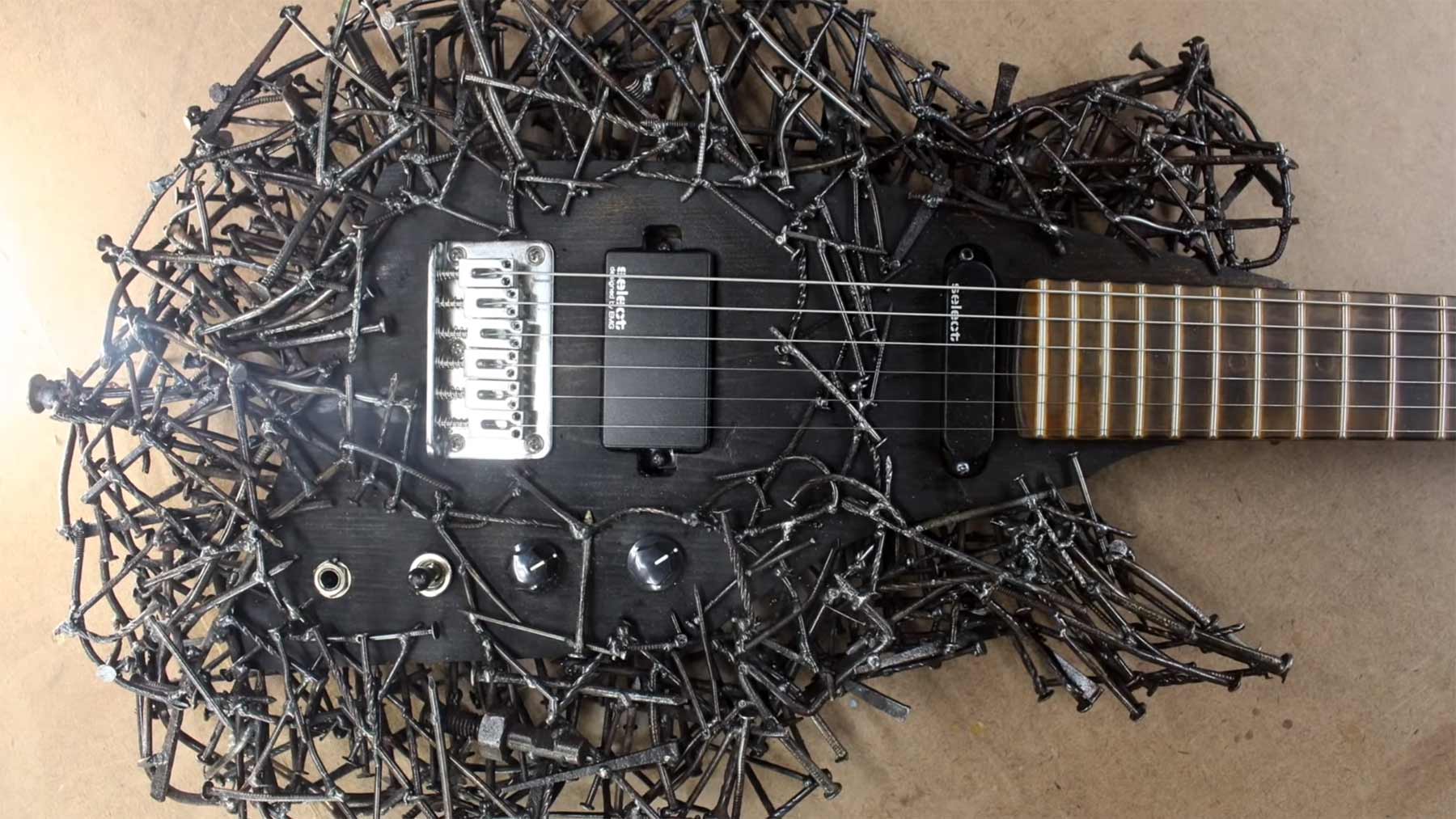 Eine Gitarre aus Nägeln bauen gitarre-aus-naegeln-bauen 