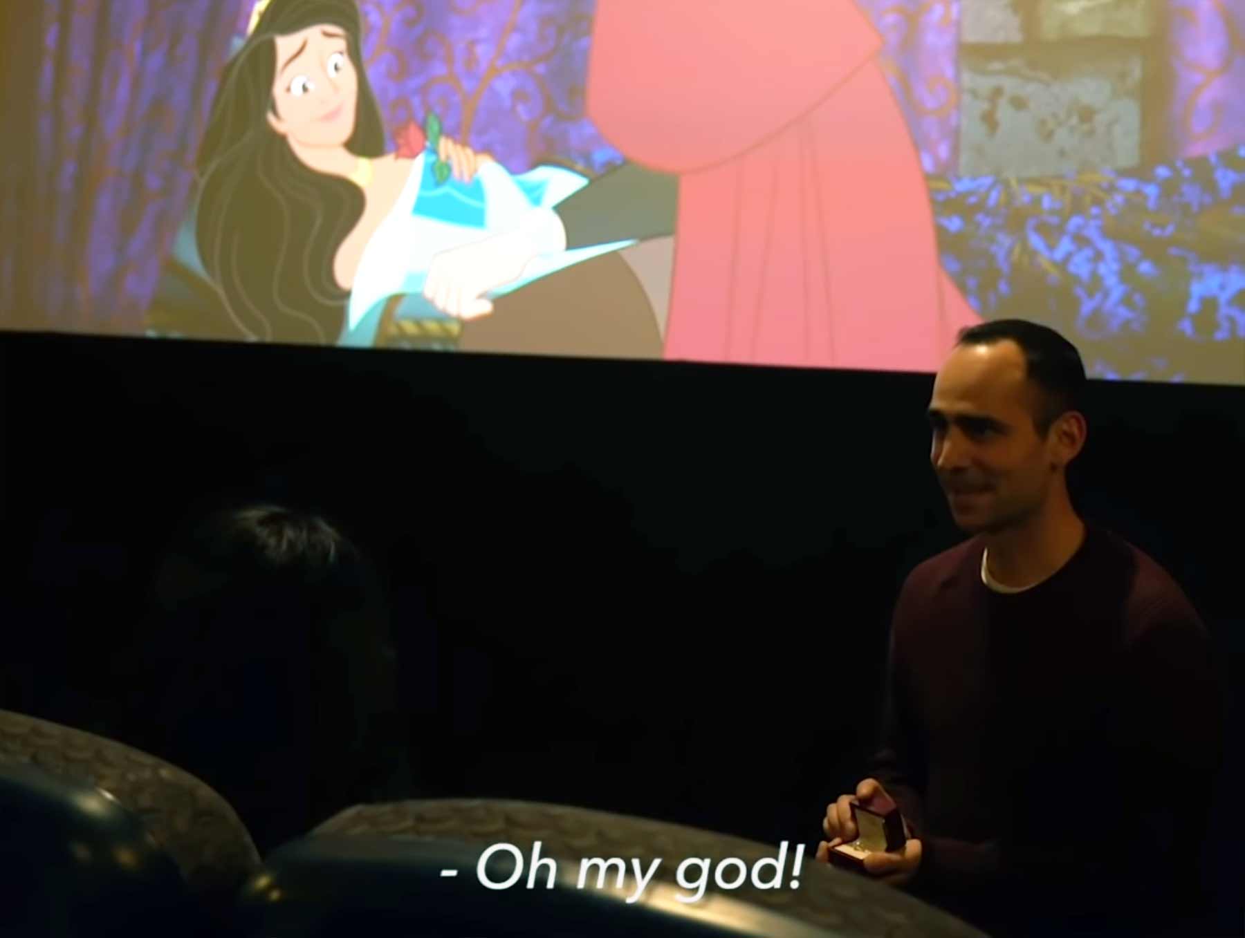 Mann animiert "Dornröschen"-Film zum Heiratsantrag um antrag-mittels-disney-film-im-kino 