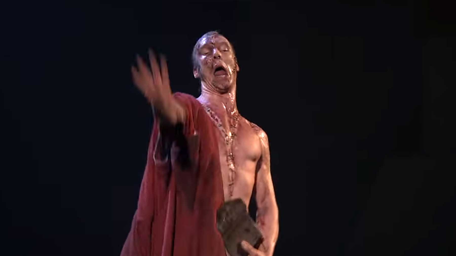 Seht Benedict Cumberbatch als Frankenstein(s Monster) in dieser Aufführung des National Theatre London benedict-cumberbatch-frankensteins-monster-the-creature 
