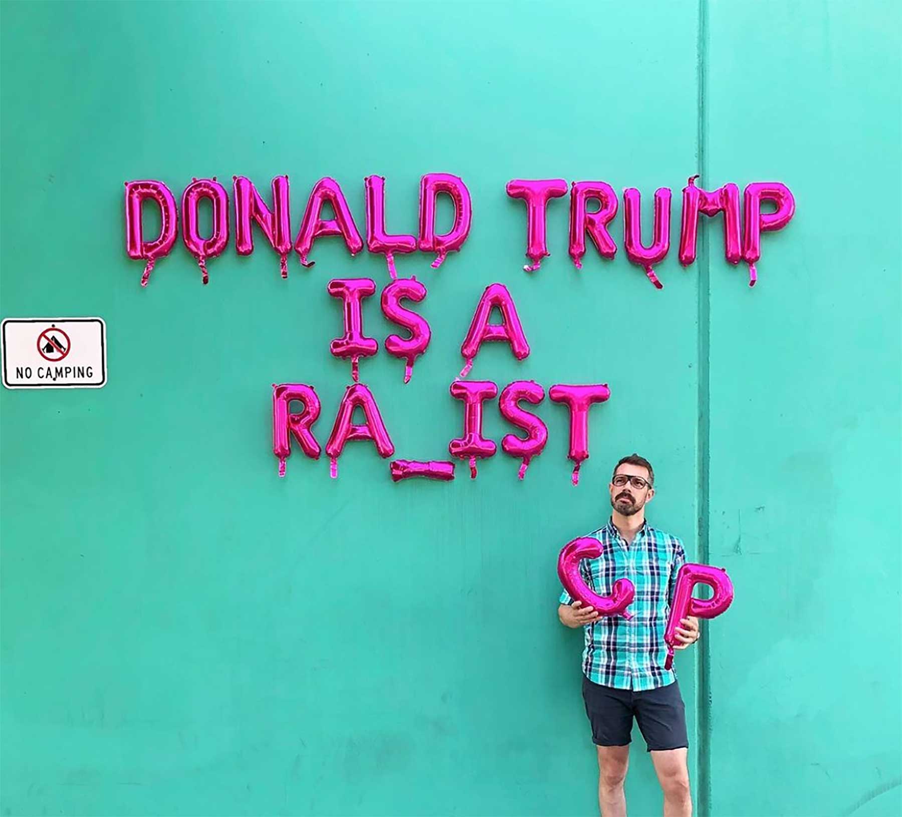 Mit Luftballons geschriebene Wahr- und Weisheiten