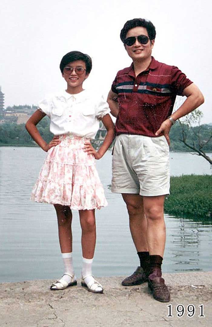 Vater und Tochter machen seit 1980 jährlich ein Foto am gleichen Ort Vater-Tochter-40-Jahre-portraits-gleicher-ort_Hua-Yunqing_12 