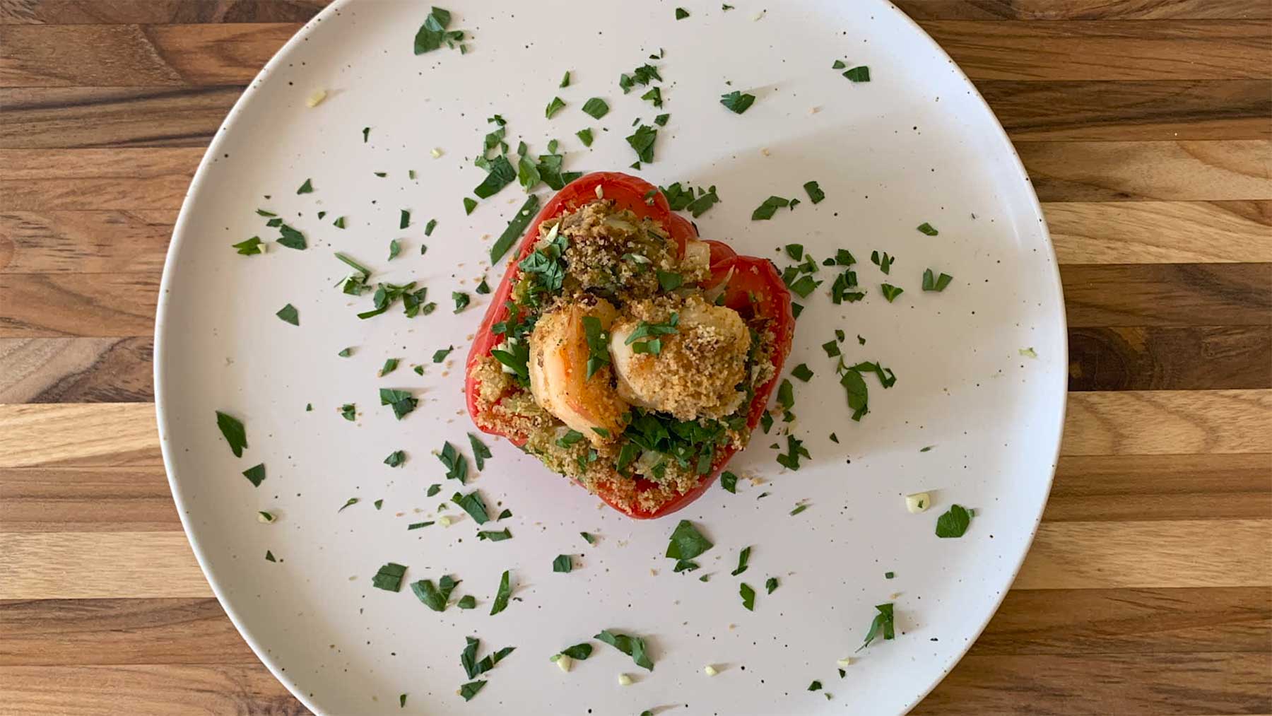 Köche unterschiedlicher Fähigkeitsstufen machen gefüllte Paprika gefuellte-paprika-kochen 