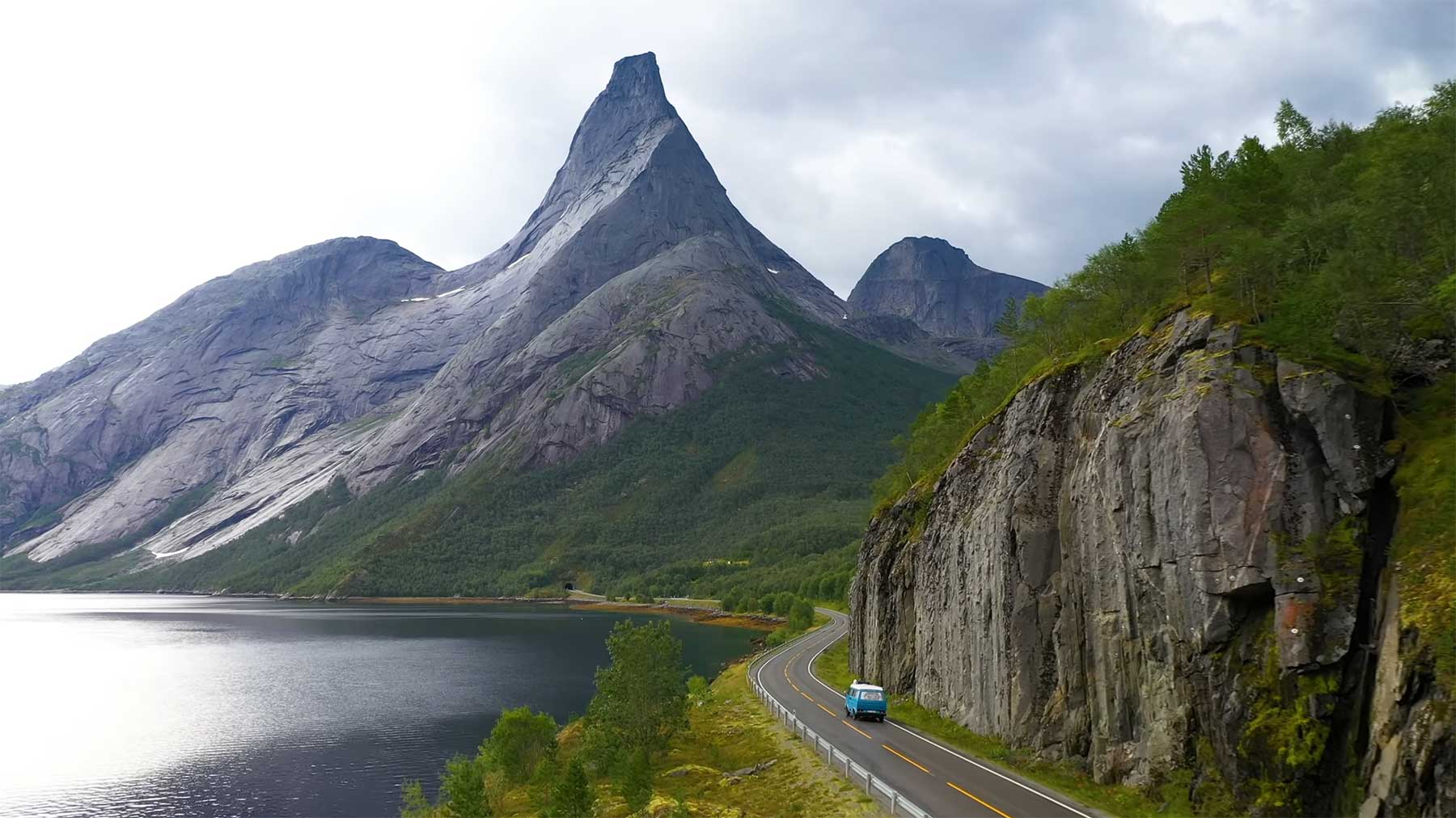 Eine entspannende Stunde durch das schöne Norwegen reisen