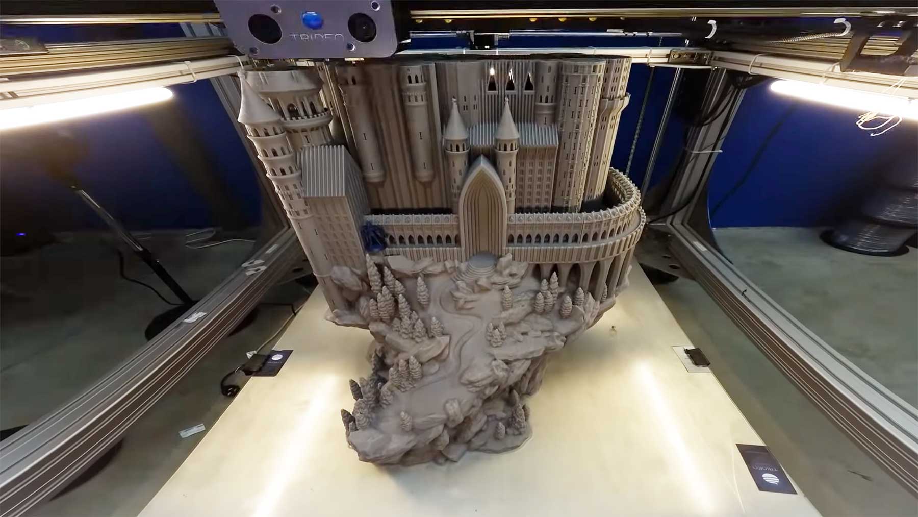 Timelapse: 3D-Druck eines meterhohen Schlosses 3D-Druck-Schloss-zeitraffervideo 