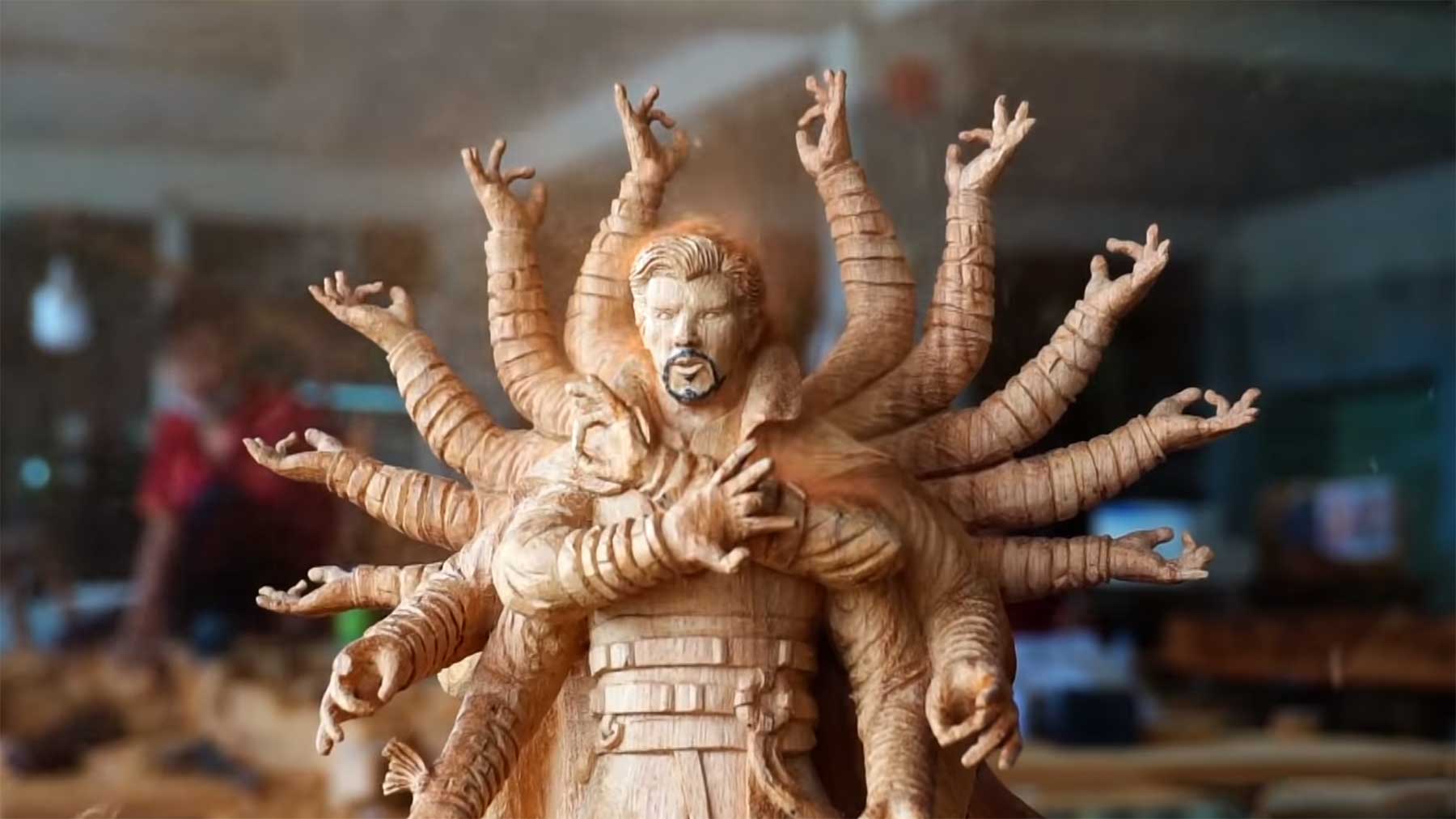 Geschnitzte Holzskulptur von Doctor Strange Doctor-Strange-holzskulptur-geschnitzt 