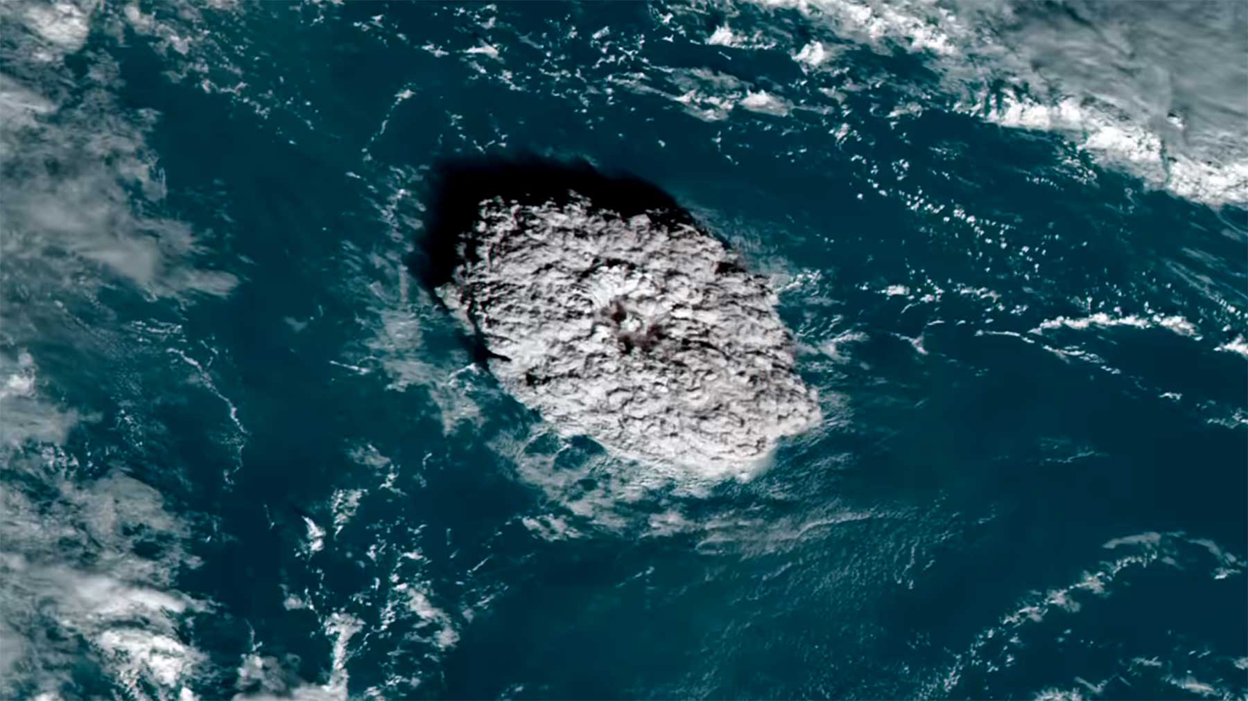 So sieht ein Vulkanausbruch aus dem Weltall aus